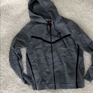 Nike Womens Medium Tech Knit Windrunner Jacket